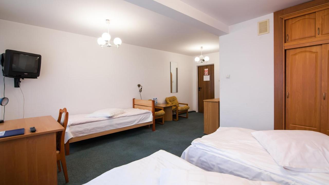 Hotel Konin Konin  Esterno foto