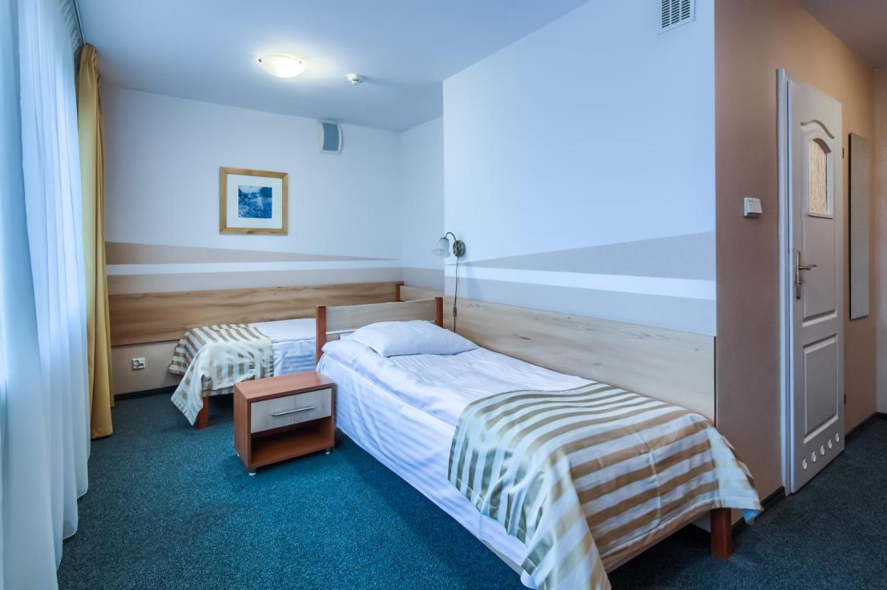 Hotel Konin Konin  Esterno foto