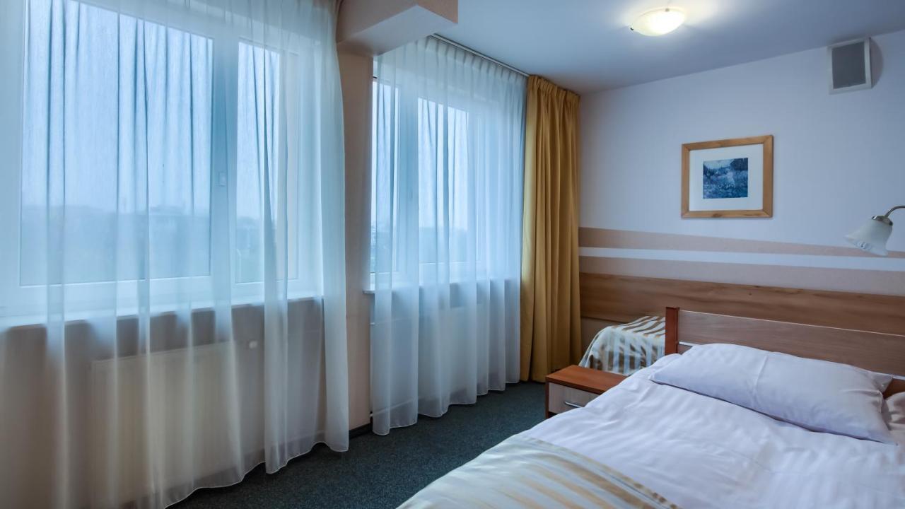 Hotel Konin Konin  Esterno foto