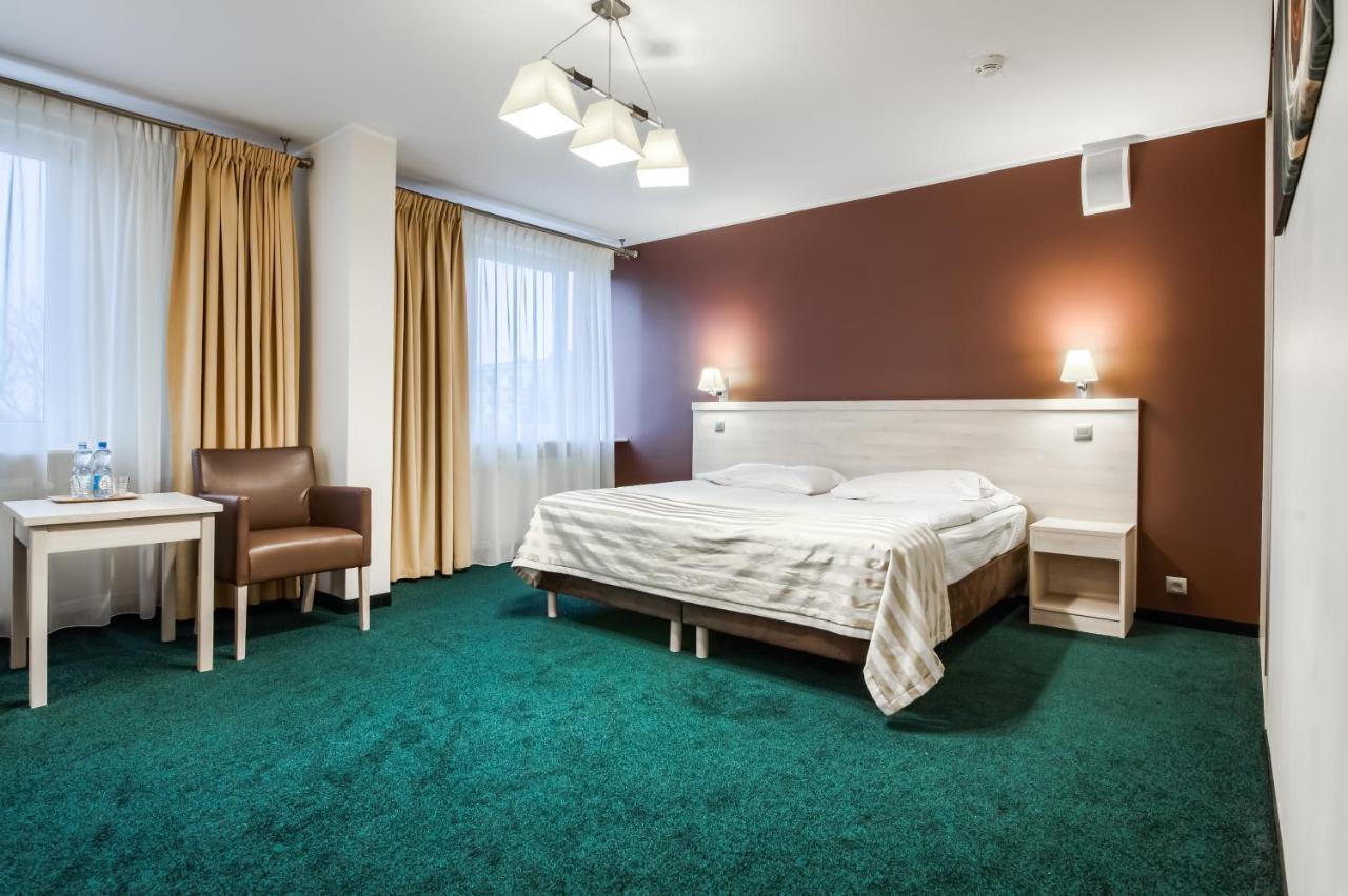 Hotel Konin Konin  Esterno foto